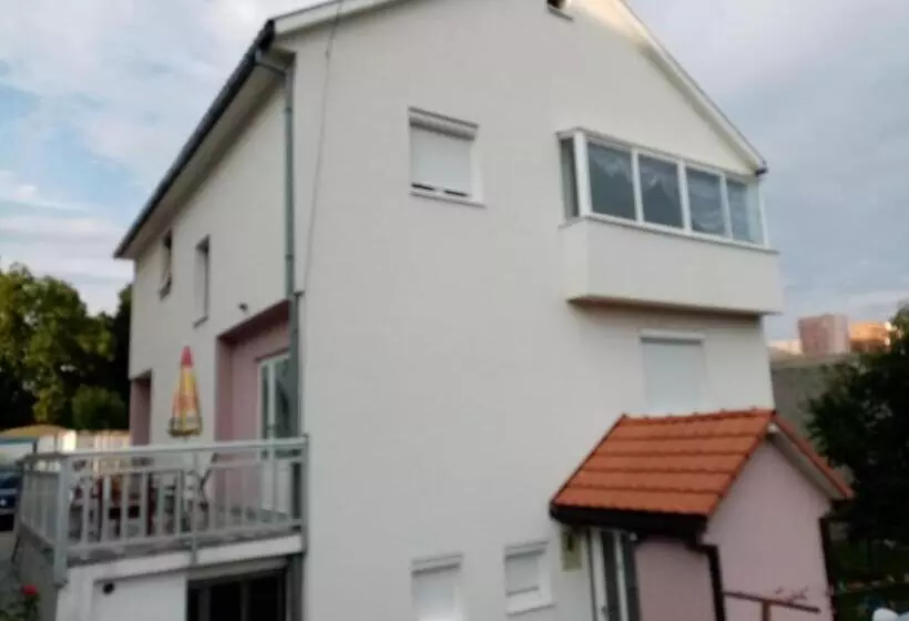 پانسیون Smještaj Nevesinje