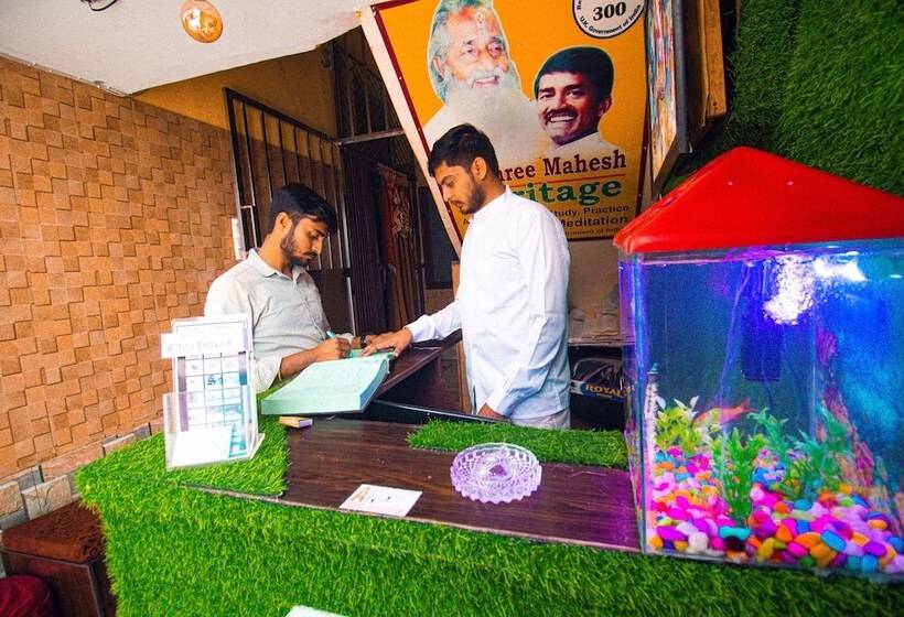 Triple One Hostels And Hotels