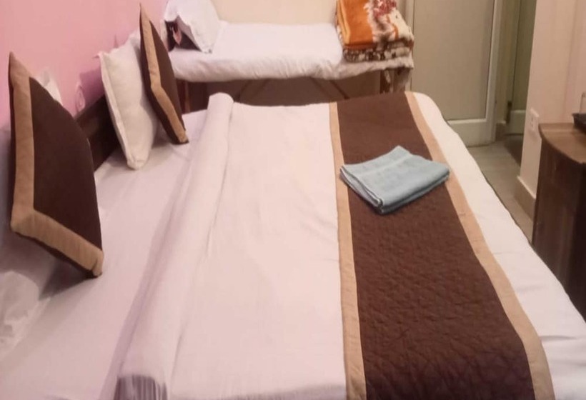 Triple One Hostels And Hotels