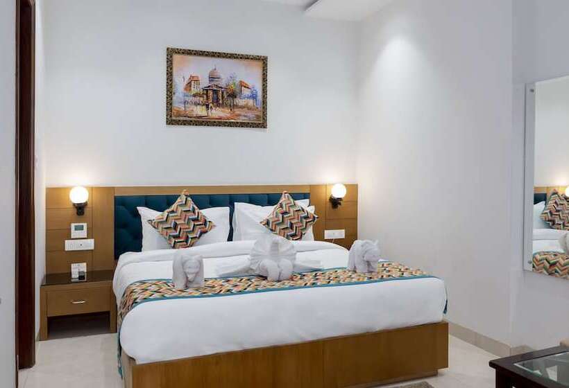 Classio Royale By Io Hotels Near Golden Temple