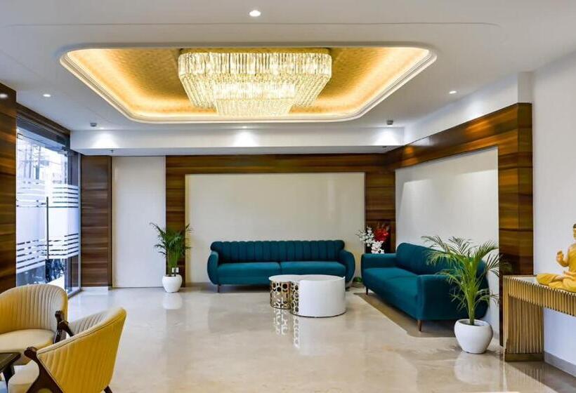 Classio Royale By Io Hotels Near Golden Temple