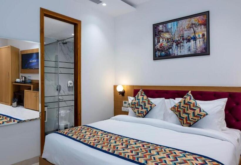 Classio Royale By Io Hotels Near Golden Temple