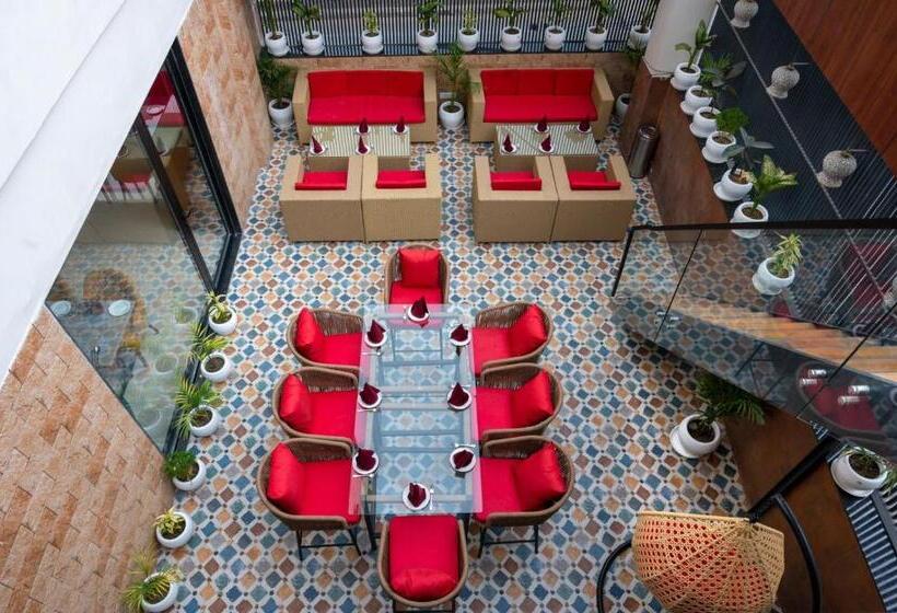 Classio Royale By Io Hotels Near Golden Temple