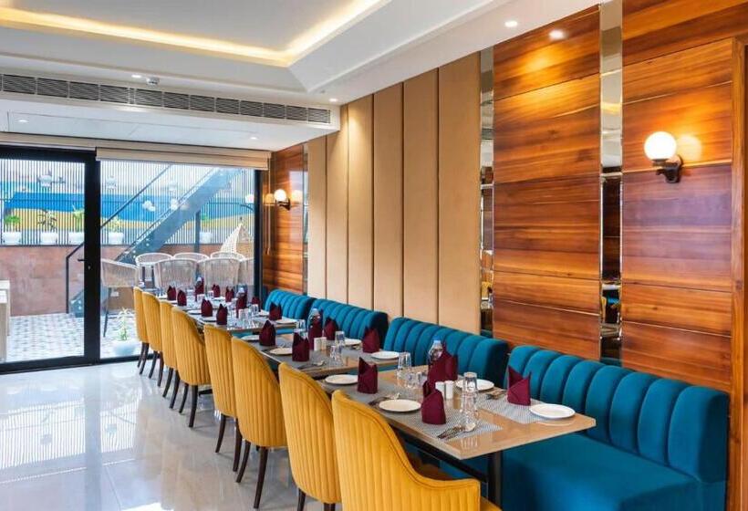 Classio Royale By Io Hotels Near Golden Temple