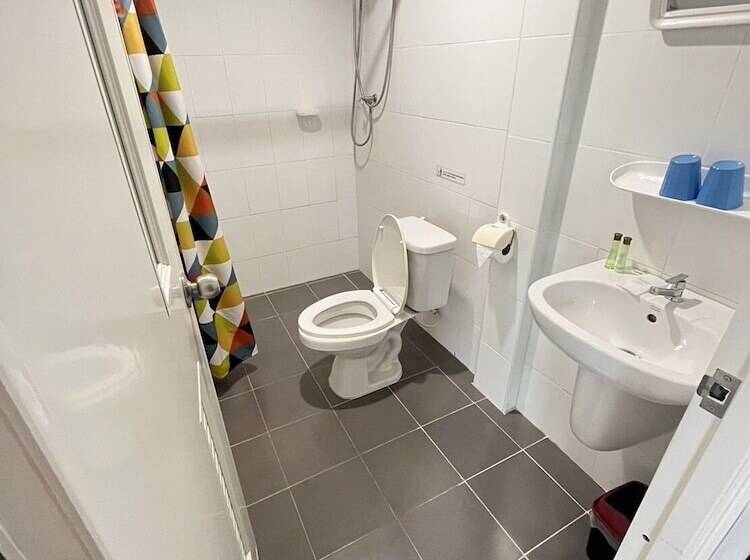 호텔 Chom By The Sea