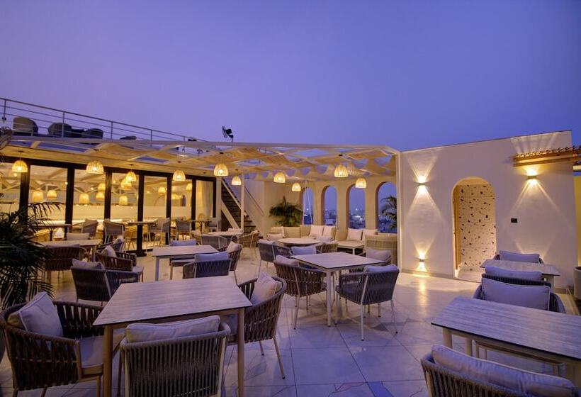 Hotel Cygnett Collection Kk