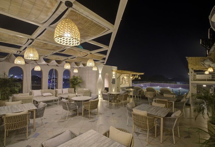 בית מלון כפרי Cygnett Collection Kk