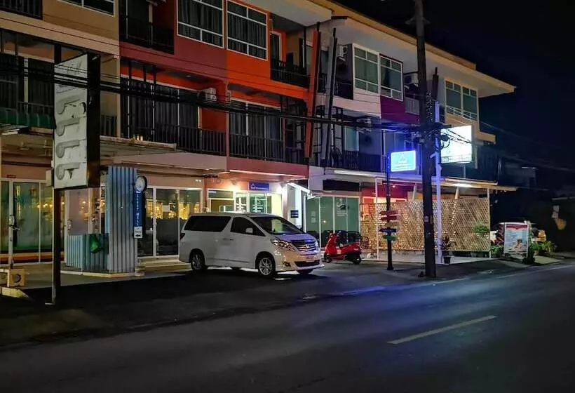 Dwell Phuket Airport Hotel At Naiyang