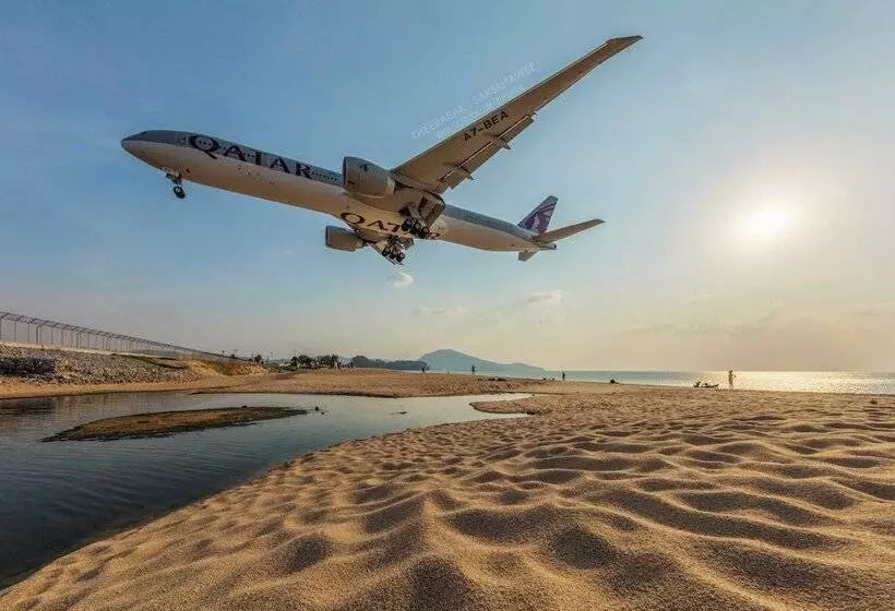 Dwell Phuket Airport Hotel At Naiyang