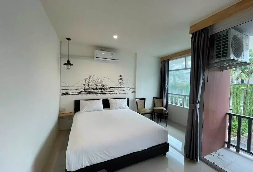 Dwell Phuket Airport Hotel At Naiyang