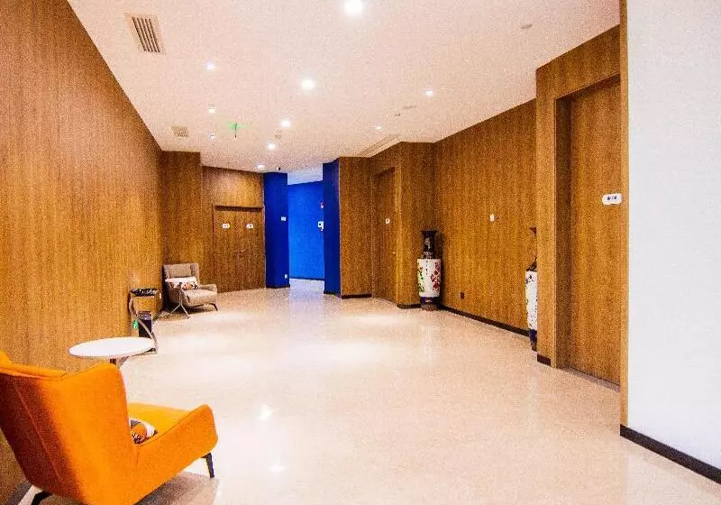 هتل Holiday Inn Express Tianjin Airport East, An Ihg