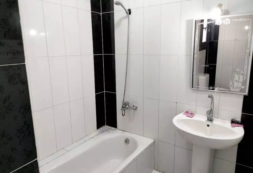 هتل Marseilia Aqua Park Alam Al Roum