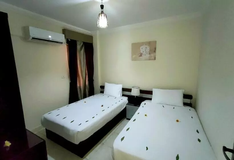 هتل Marseilia Aqua Park Alam Al Roum