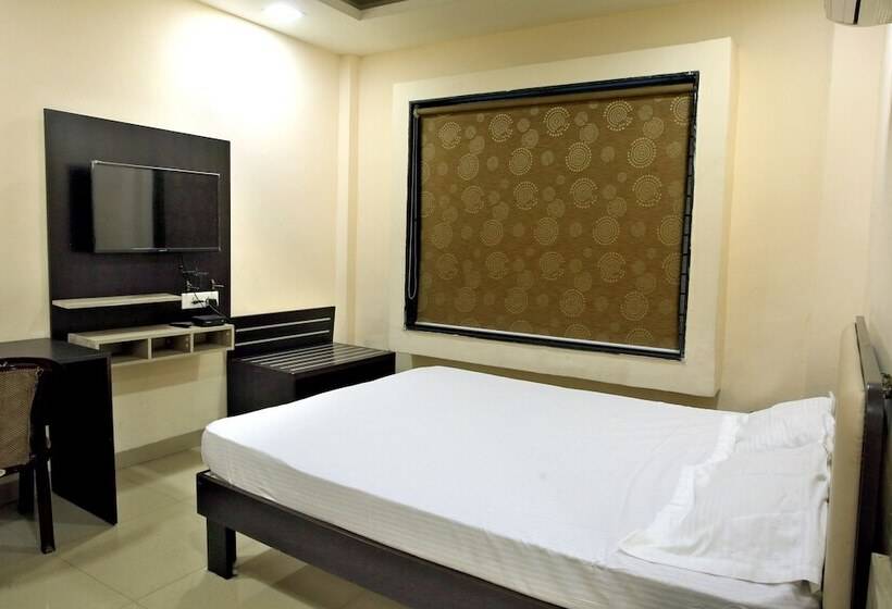 Отель Shri Ramkrishna Baag