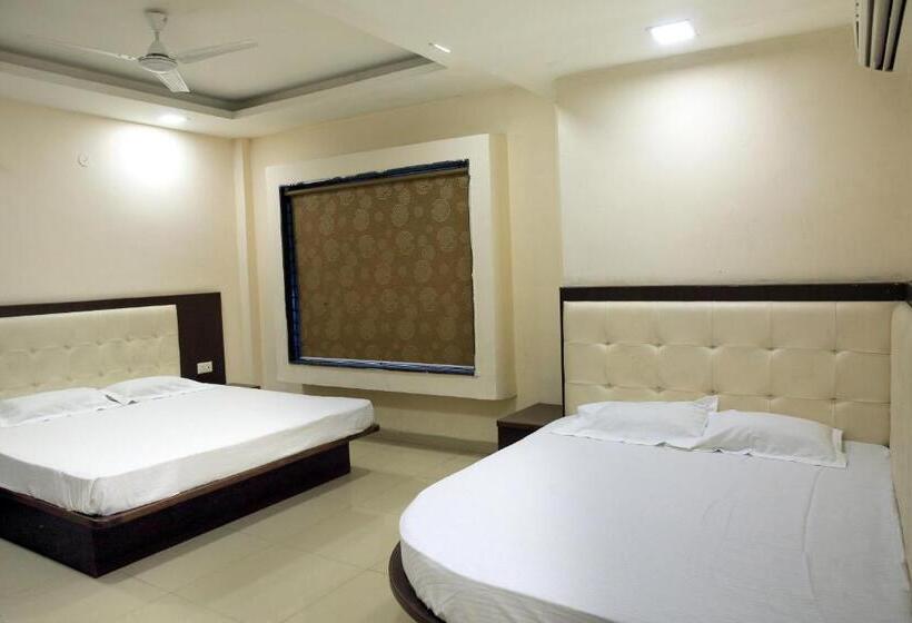 Отель Shri Ramkrishna Baag