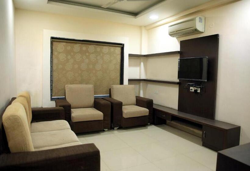 Отель Shri Ramkrishna Baag