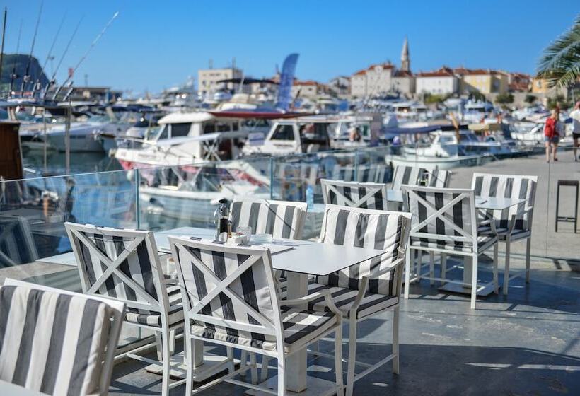 Luxury Hotel Riva Budva