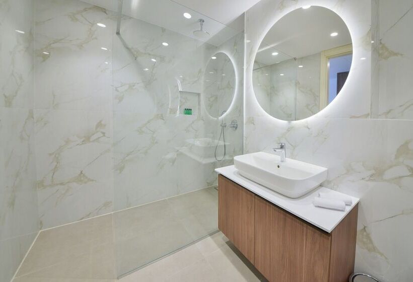 Luxury Hotel Riva Budva