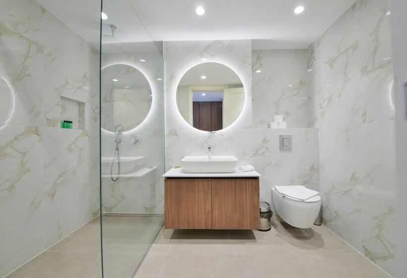 Luxury Hotel Riva Budva