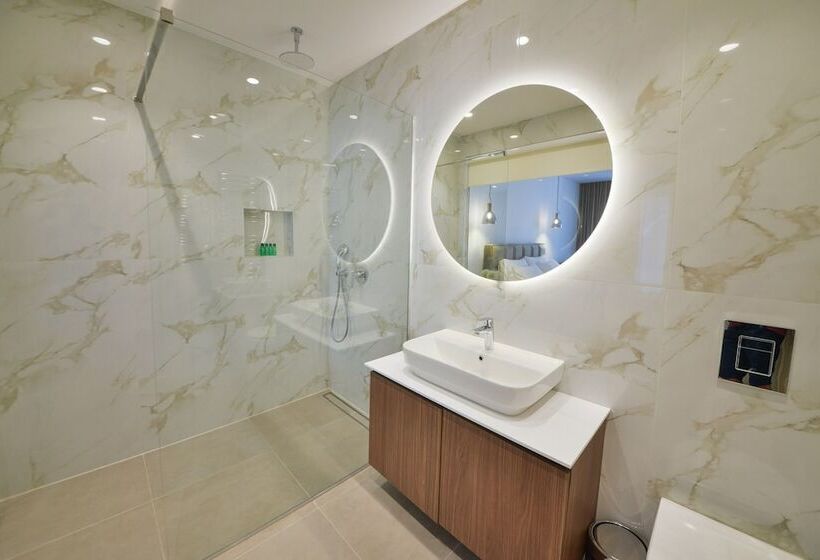 Luxury Hotel Riva Budva