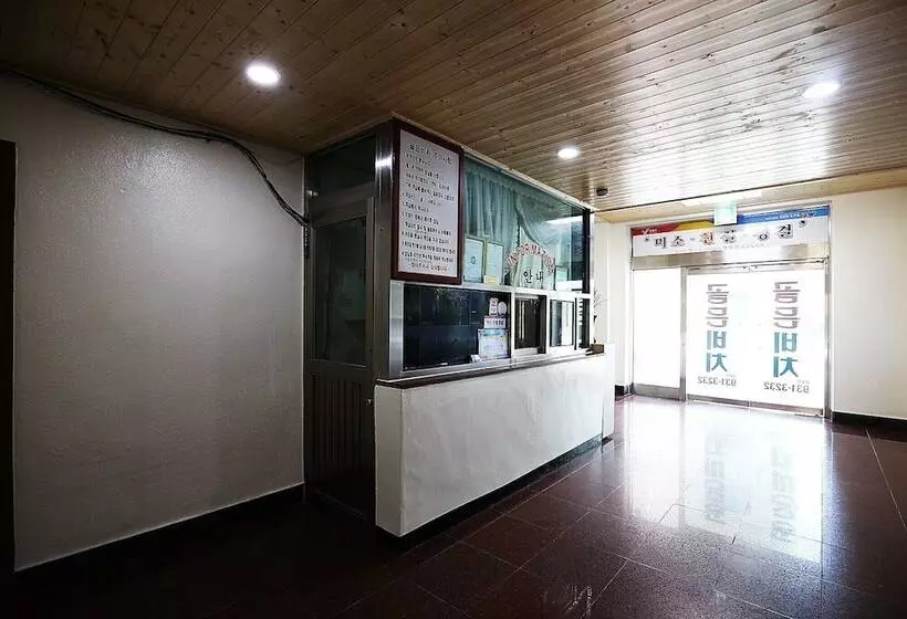 مُتل Boryeong Golden Beach