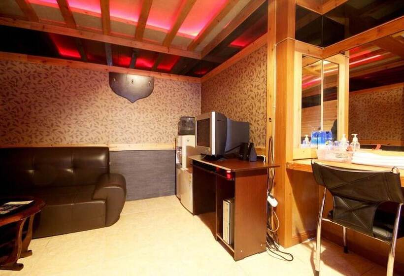 모텔 Daegu Dongchon Hill