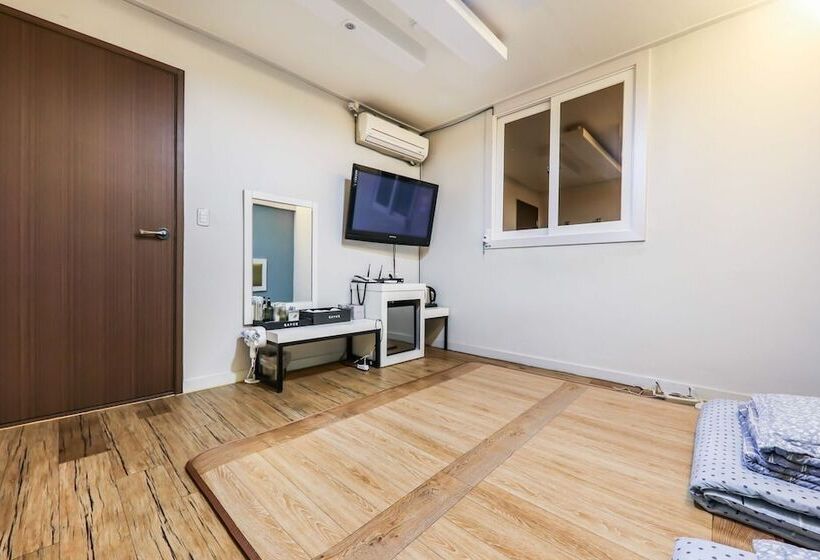 Motel Eumseong Cello