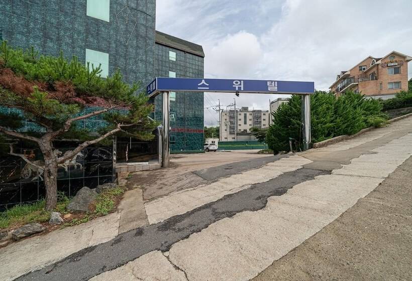 فندق على الطريق Jebudo Seuwitel