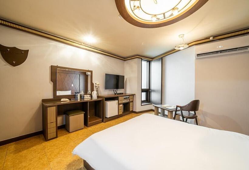 فندق على الطريق Jebudo Seuwitel