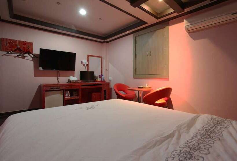 מוטל Osan The Rest