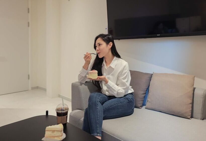 מוטל Osan The Rest