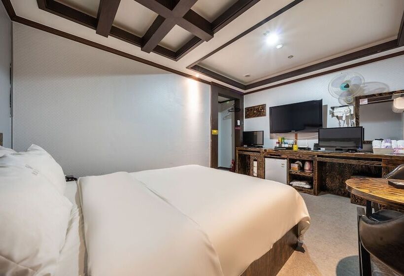 מוטל Osan The Rest