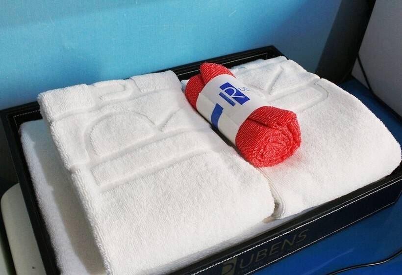 מוטל Suncheon Rubens