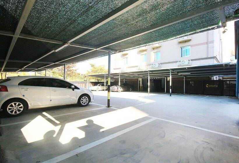 מוטל Suncheon Rubens