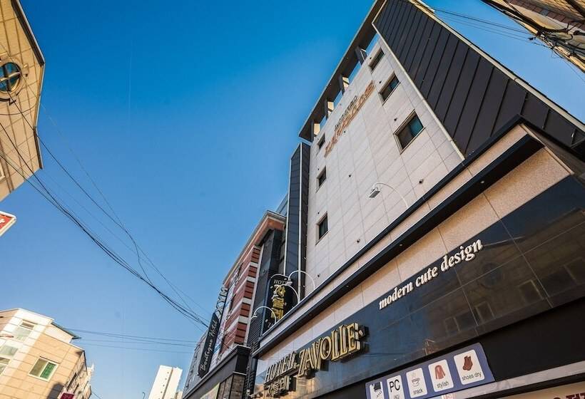 מוטל Suwon Station Zavolle