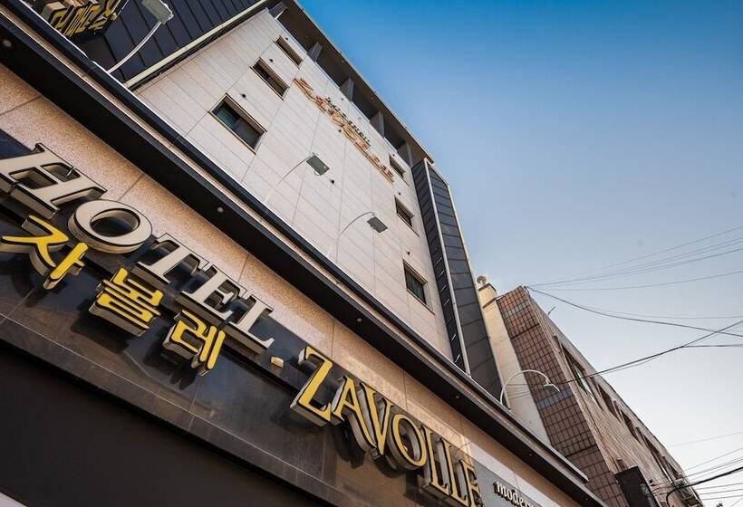 מוטל Suwon Station Zavolle