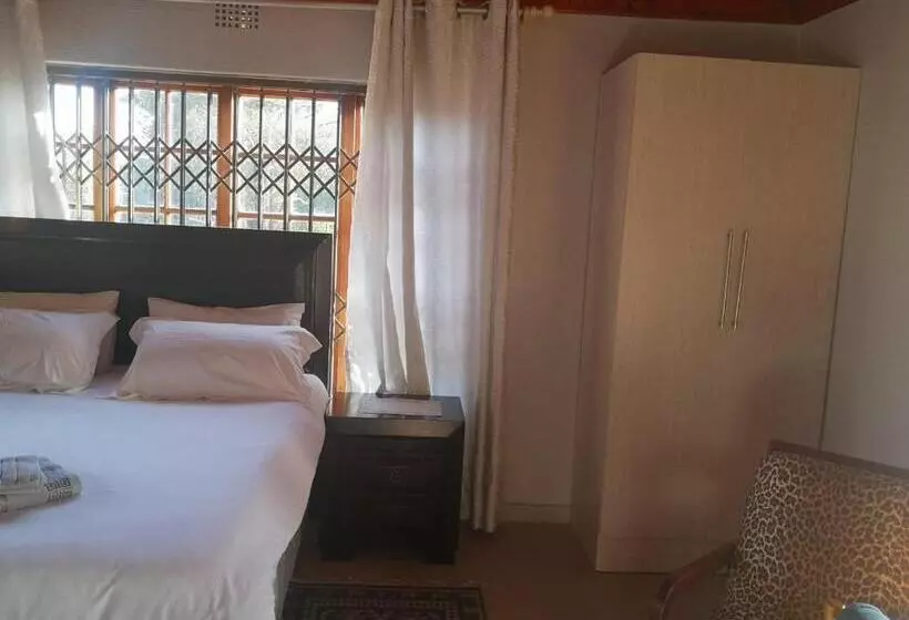 ペンション Nakhah Guesthouse   Private Exterior