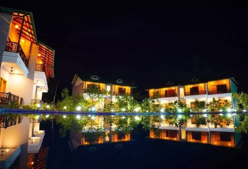 Lomakeskus The Jungle Book Corbett