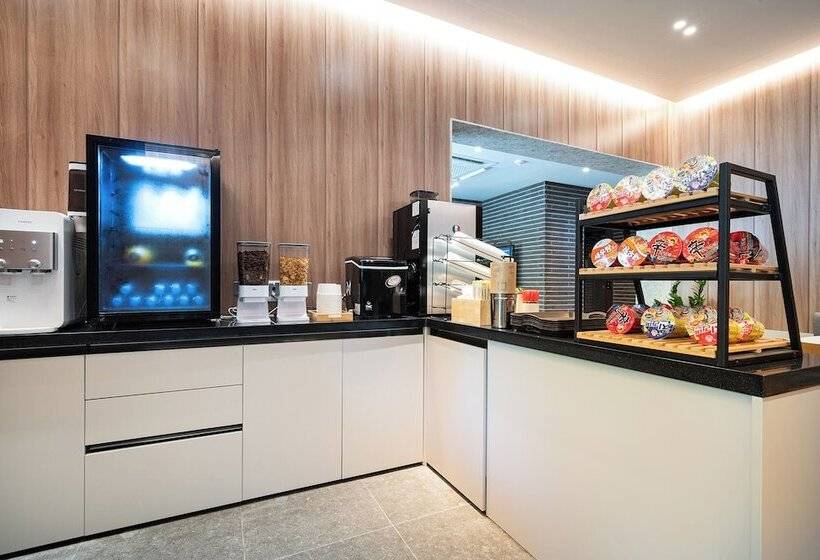 Cloudin Hotel Mokpo Peace Square Branch