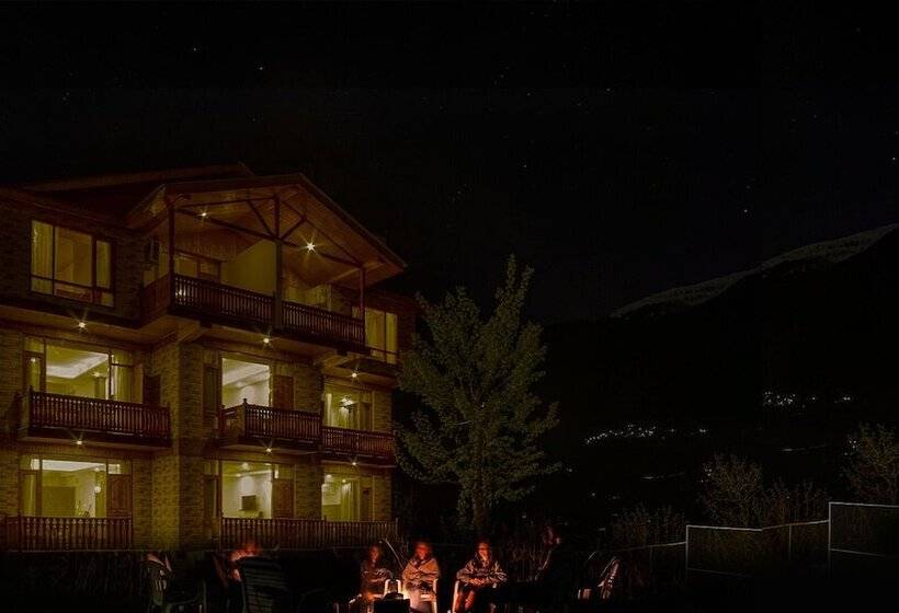 בית מלון כפרי Clarks Inn Suites Manali