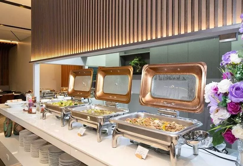 ホテル Crystal Srivaree Suvarnabhumi