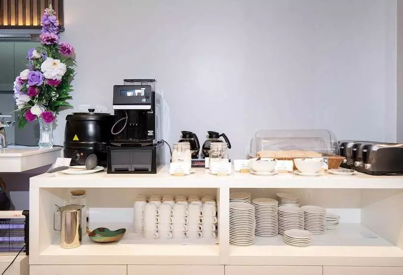 ホテル Crystal Srivaree Suvarnabhumi