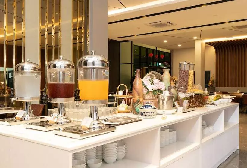 ホテル Crystal Srivaree Suvarnabhumi