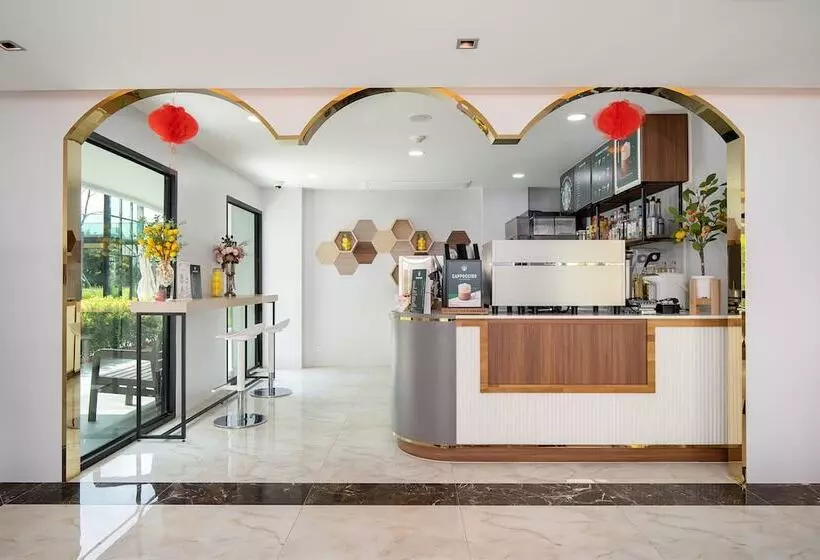 ホテル Crystal Srivaree Suvarnabhumi