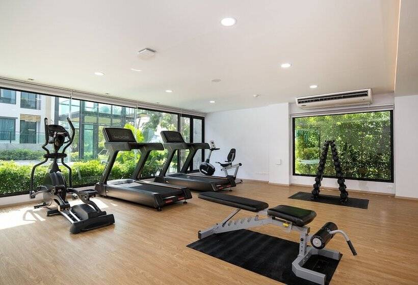 Hotel Crystal Srivaree Suvarnabhumi