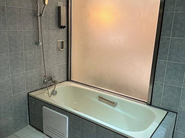 هتل Duke Business