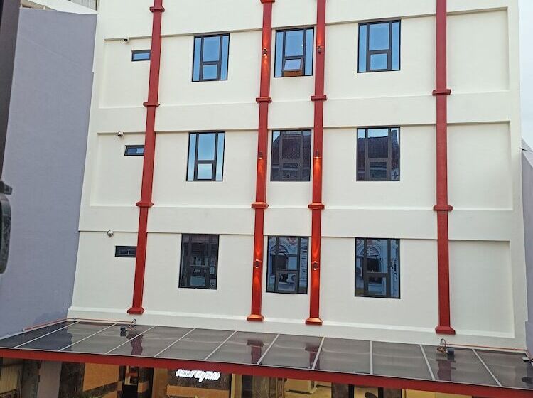 酒店 Capital O 90897 Island City