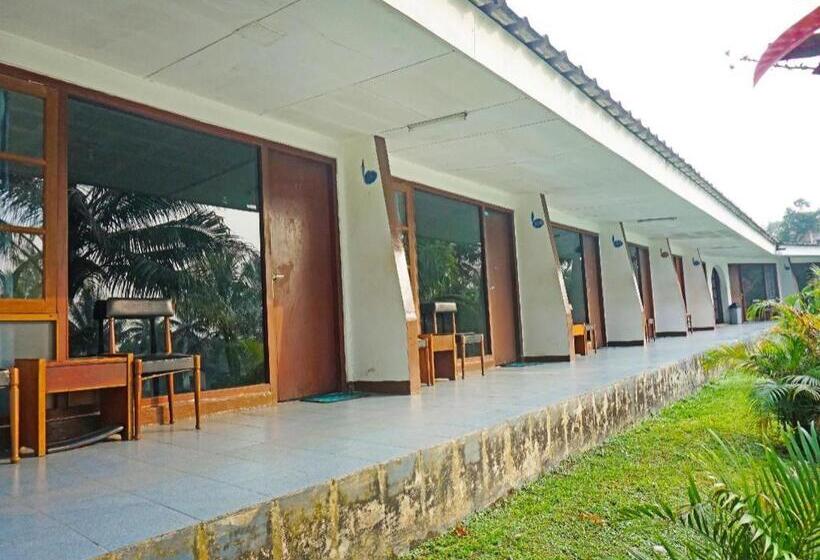 Hotel Lembah Nyiur By Oyo