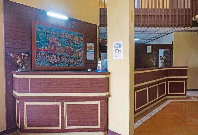 Hotel Lembah Nyiur By Oyo