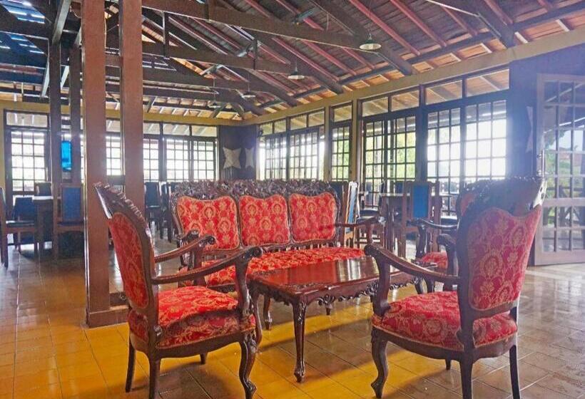 Hotel Lembah Nyiur By Oyo